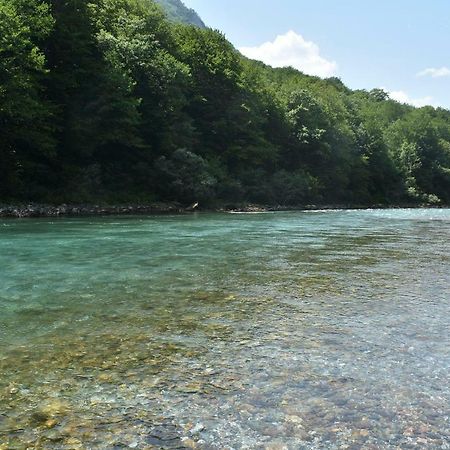 Tara Inn Resort Bastasi Екстериор снимка