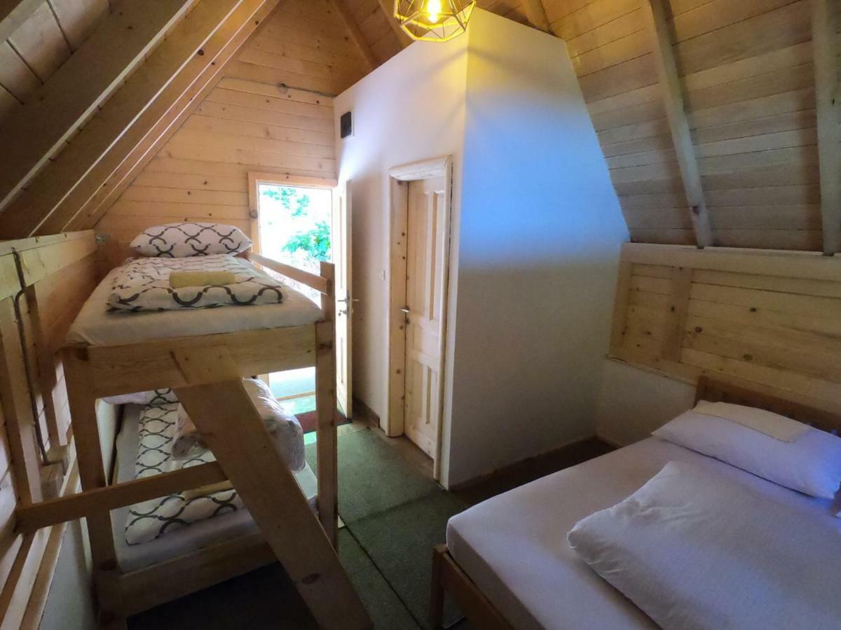 Tara Inn Resort Bastasi Екстериор снимка