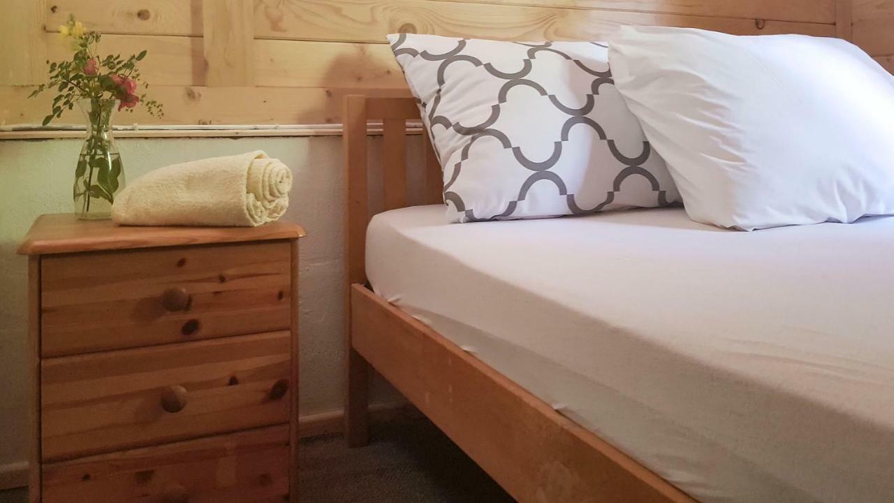 Tara Inn Resort Bastasi Екстериор снимка