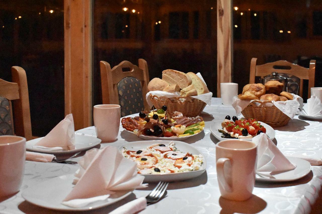 Tara Inn Resort Bastasi Екстериор снимка